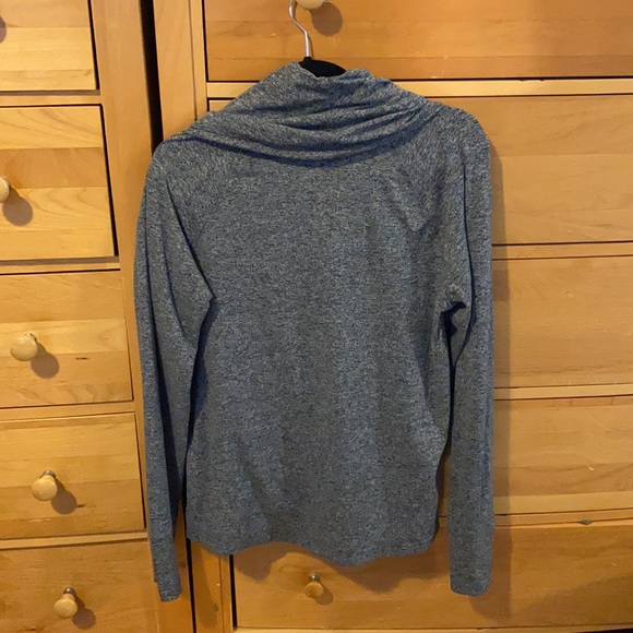 Cowl-neck long sleeve kangaroo pocket top - Picture 4 of 4